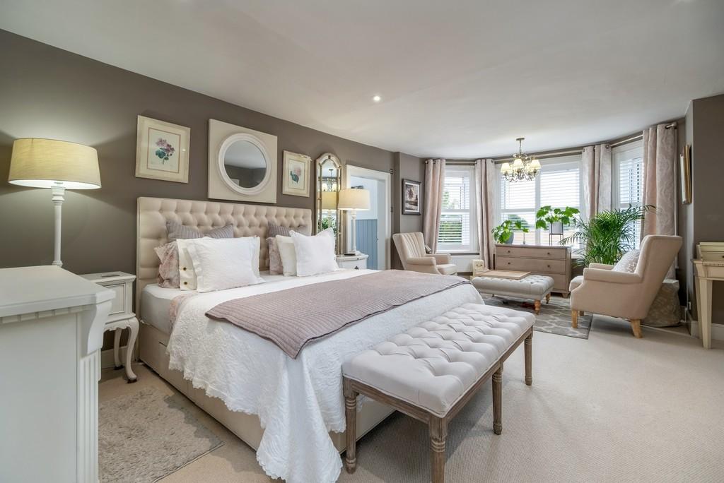 1440px-Elm Farm House-33