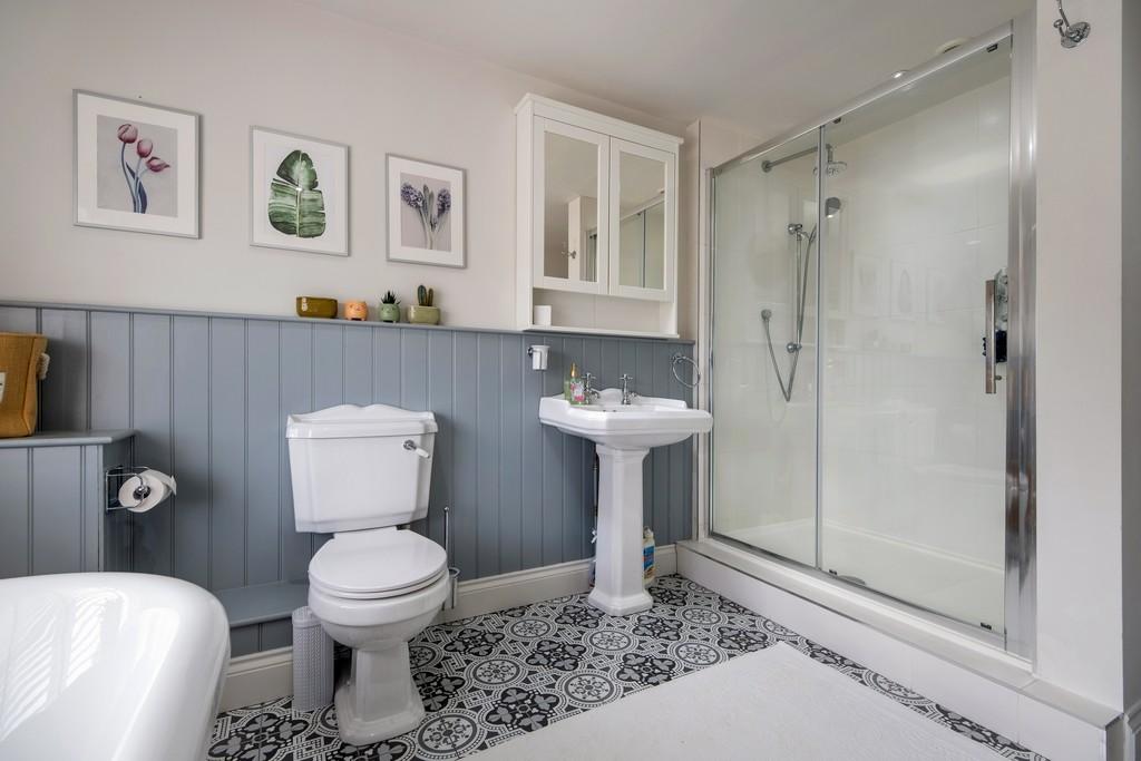 1440px-Elm Farm House-43