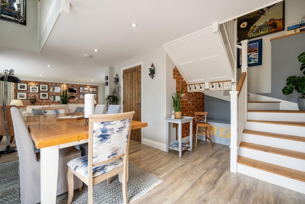 1440px-Elm Farm House-58