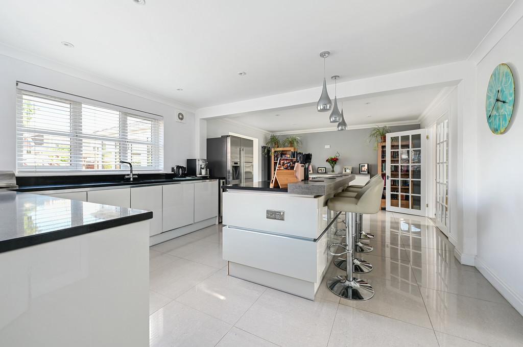 50 Frogmore Rd (12)