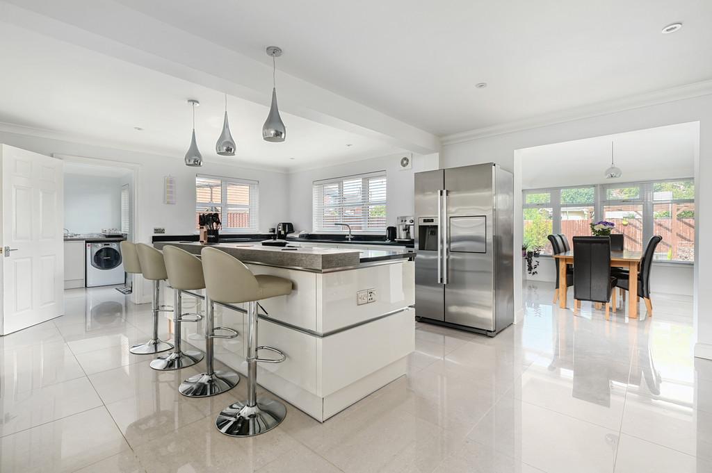 50 Frogmore Rd (11)