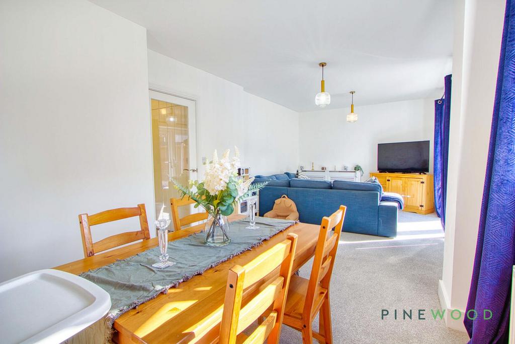 Dining Room / Sitting Room