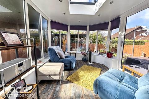 16 Brompton Way, West Bridgford, Nottingham, NG2 7SU