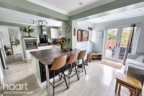 16 Brompton Way, West Bridgford, Nottingham, NG2 7SU