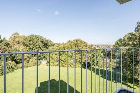 2 bedroom apartment for sale, Coleswood, Simmons Close