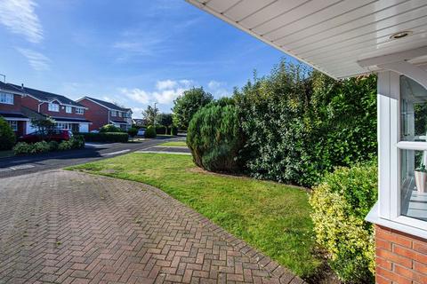 5 bedroom detached house for sale, Willows Close, Wistaston