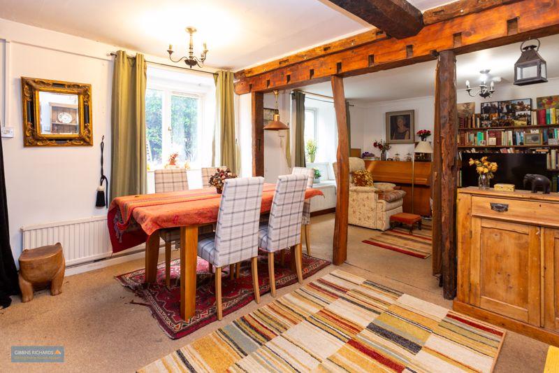Sitting Room/Dining