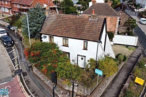 2 bedroom detached house for sale, Greenway Road, Taunton
