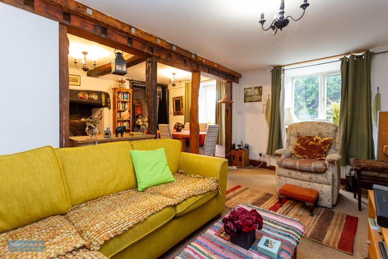 Sitting Room/Dining