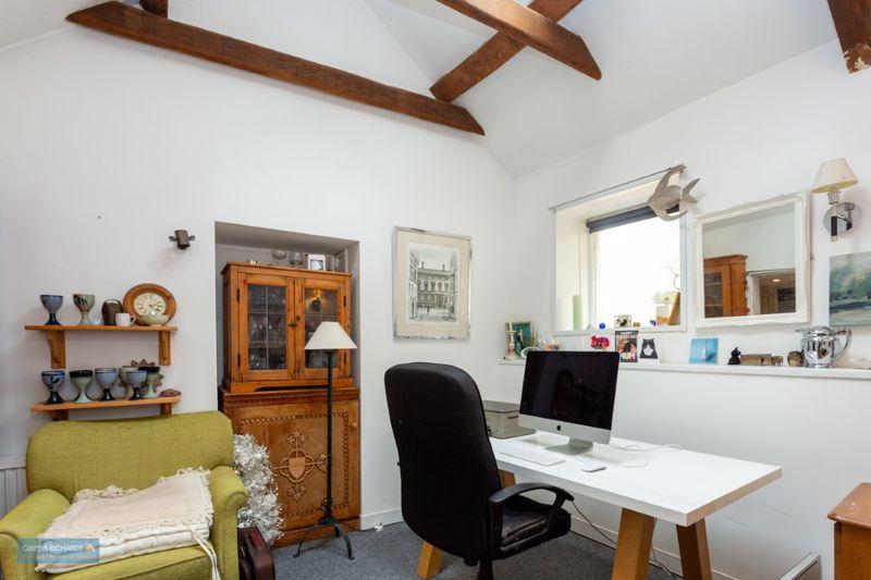Study/Breakfast Room