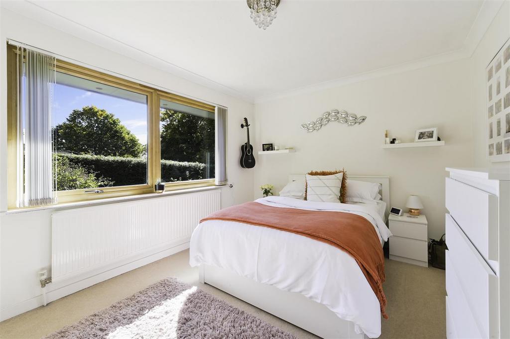 SILVER CLOSE, 4- (4).jpg