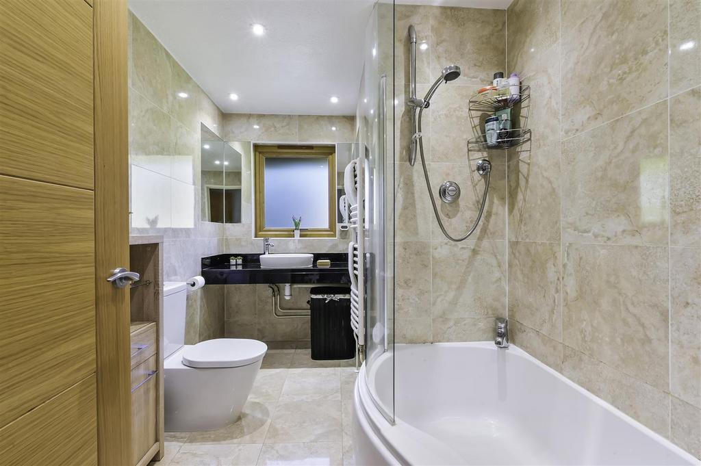 SILVER CLOSE, 4- (6).jpg