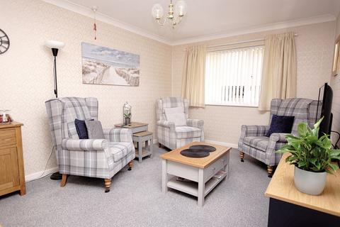 2 bedroom retirement property for sale, Berkeley Court, Lee-On-The-Solent, PO13