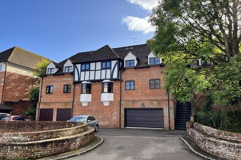 Bassetsbury Lane - No Chain - Peaceful Setting