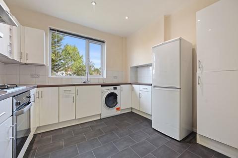 18 Imperial Close, Harrow, HA2 7LN