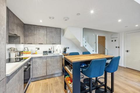 undefined, Kingston Road, Wimbledon Chase, London, SW20 8LX