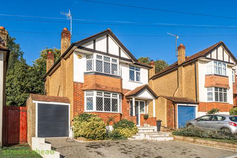 undefined, Mead Way, Coulsdon, CR5