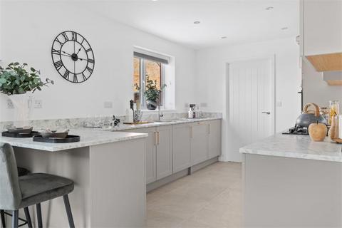 5 bedroom detached house for sale, Plot 121, Denford at Lunts Heath Rise, Lunts Heath Road WA8
