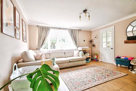 10 Crathie, Birtley, Chester Le Street, DH3 1QJ