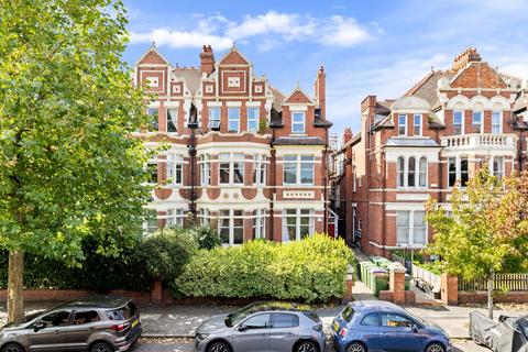 3 bedroom flat for sale, Grimston Avenue, Folkestone, CT20