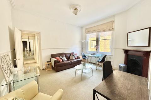 1 bedroom apartment to rent, York Mansions, Prince of Wales Drive, London