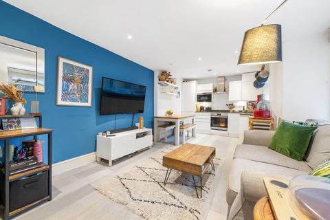 2 bedroom flat for sale, St Luke's Avenue, SW4