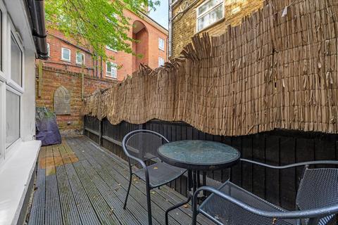 2 bedroom flat for sale, St Luke's Avenue, SW4