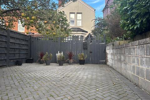undefined, Leeds Road, Kippax LS25