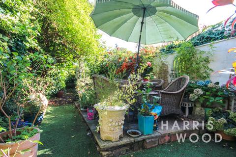 3 bedroom semi-detached house for sale, Constantine Road, Colchester, CO3