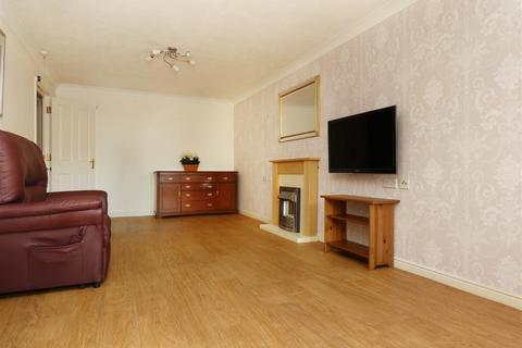 2 bedroom apartment for sale, Roby Court, Huyton, Liverpool