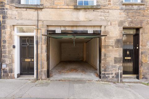 7a Gloucester Lane, Edinburgh, EH3 6ED