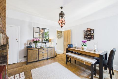 2 bedroom semi-detached house for sale, Little Roke Avenue, Kenley CR8