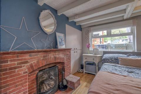 27 Foregate Street, Astwood Bank, Redditch, B96 6BW