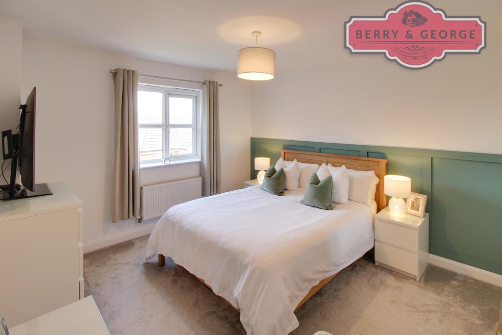 Main bedroom