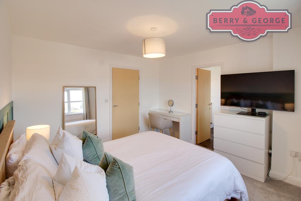 Main bedroom