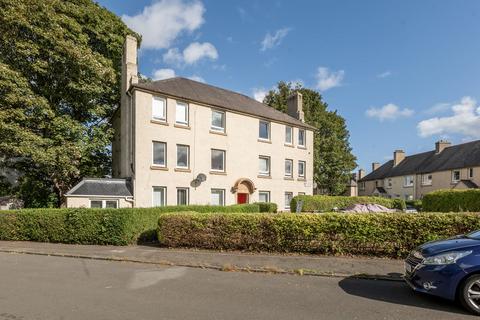 1/6 Loganlea Loan, Edinburgh, EH7 6NH