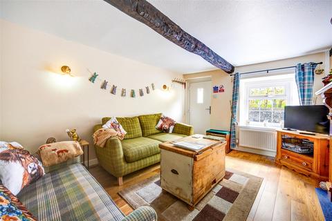 2, Railway Cottages Back Gate, Ingleton, Carnforth, LA6 3BJ
