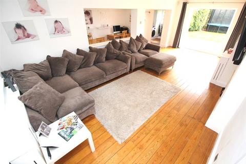3 bedroom link detached house for sale, Church Road, Hertfordshire EN6