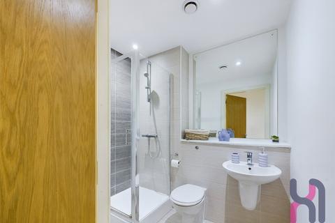 2 bedroom flat to rent, Eastbank Tower, 277 Great Ancoats Street, M4