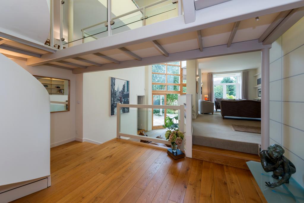 Upper Ground
