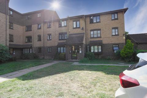 undefined, Conway Gardens, Grays, RM17