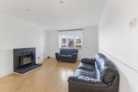 2 bedroom flat for sale, Saxby Road, London SW2