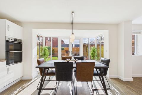 4 bedroom detached house for sale, Darlton Drive, Southport PR8