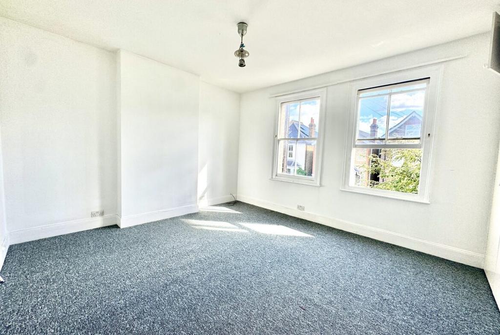 Apartment in London - View 2