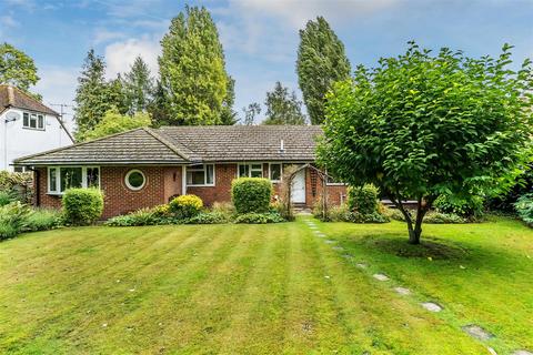 undefined, COBHAM ROAD, FETCHAM, KT22