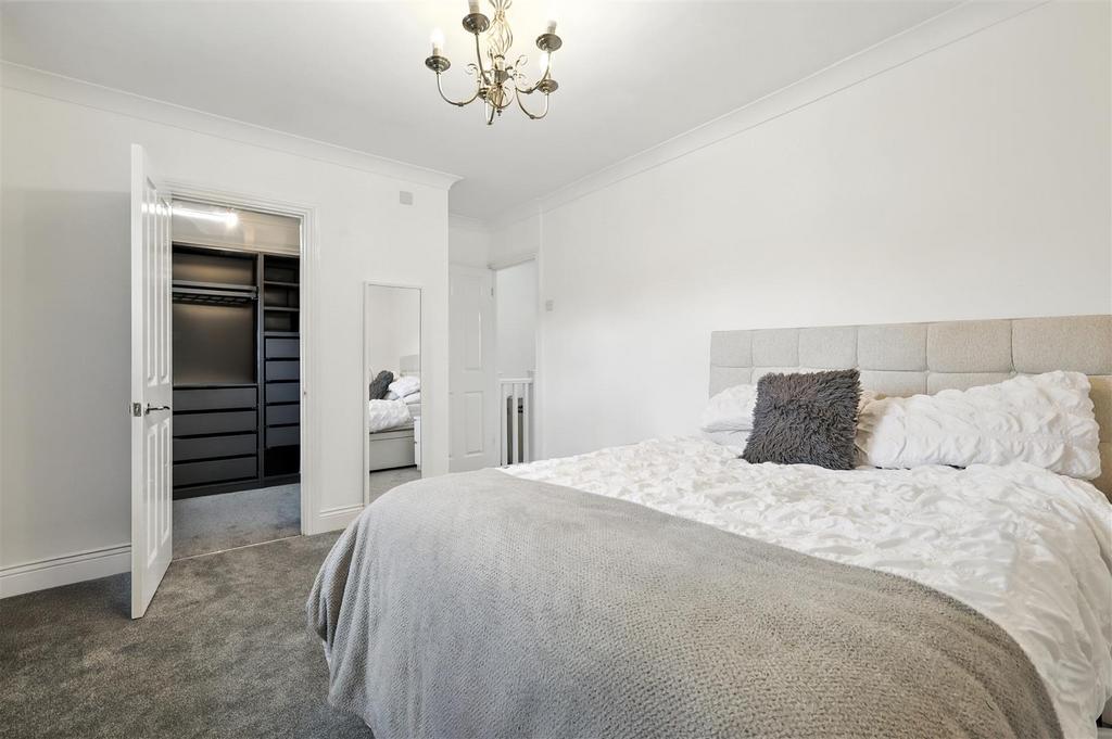 Grosvenor Drive
