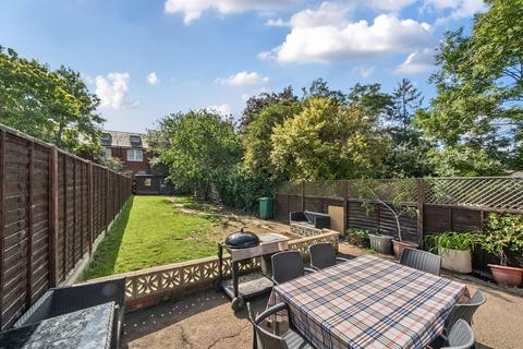 Horton Avenue, Cricklewood, NW2
