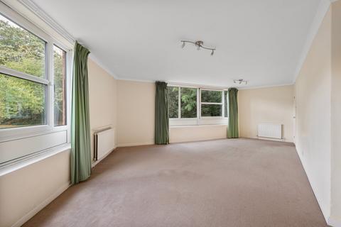 undefined, Heathside, Weybridge, KT13