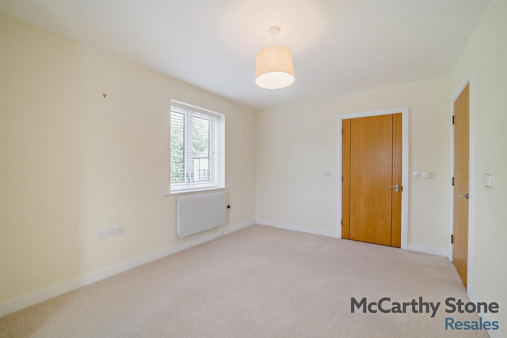 8663200-interior04-800.jpg