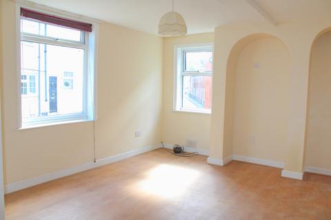 4 bedroom terraced house for sale, South Street, Caistor, LN7